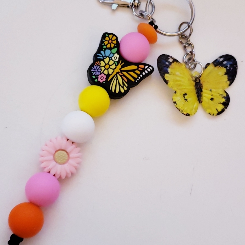 Handmade SiIicone Focal Beaded Yellow Flower Butterfly Keychain